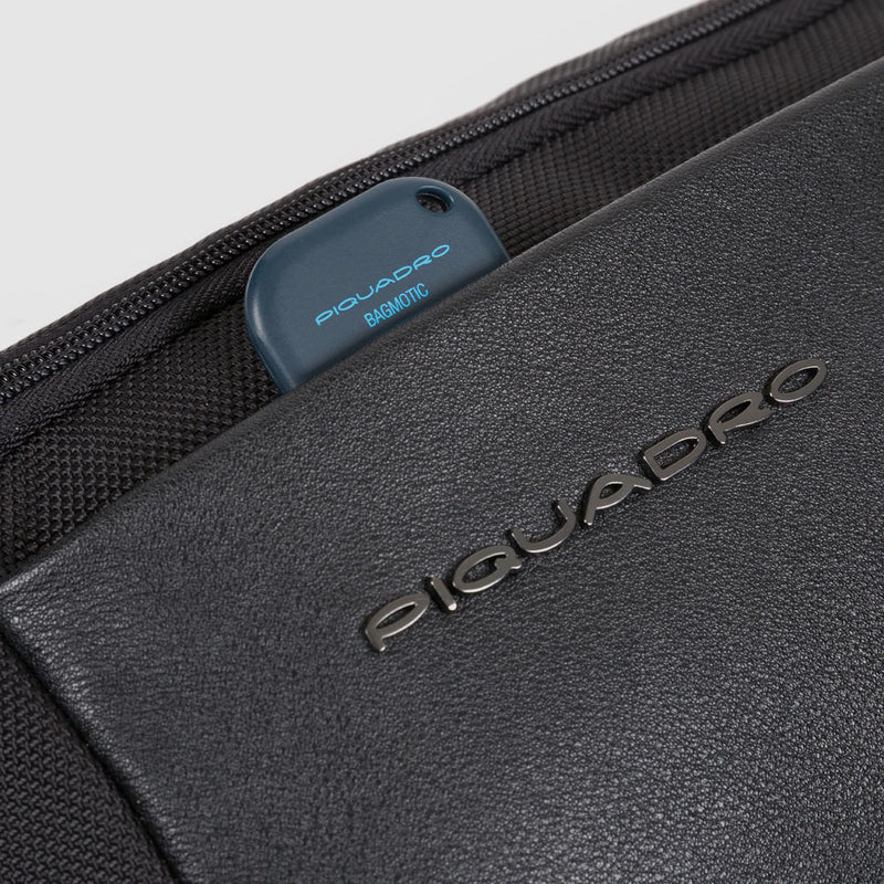 Marsupio Piquadro in tessuto riciclato con tasca per AirPods® CA2174BR2/N