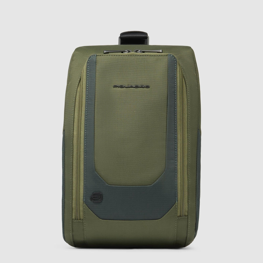Zaino monospalla Piquadro porta tablet 8,3" e protezione RFID verde CA6904S140-VE